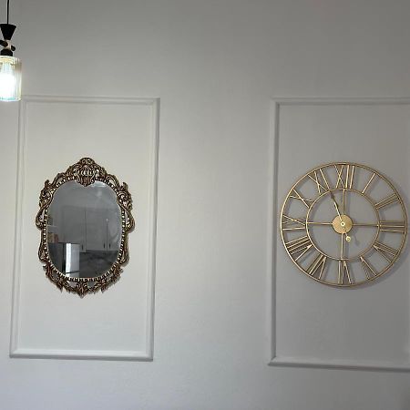 Victorias Apartment Tirane エクステリア 写真