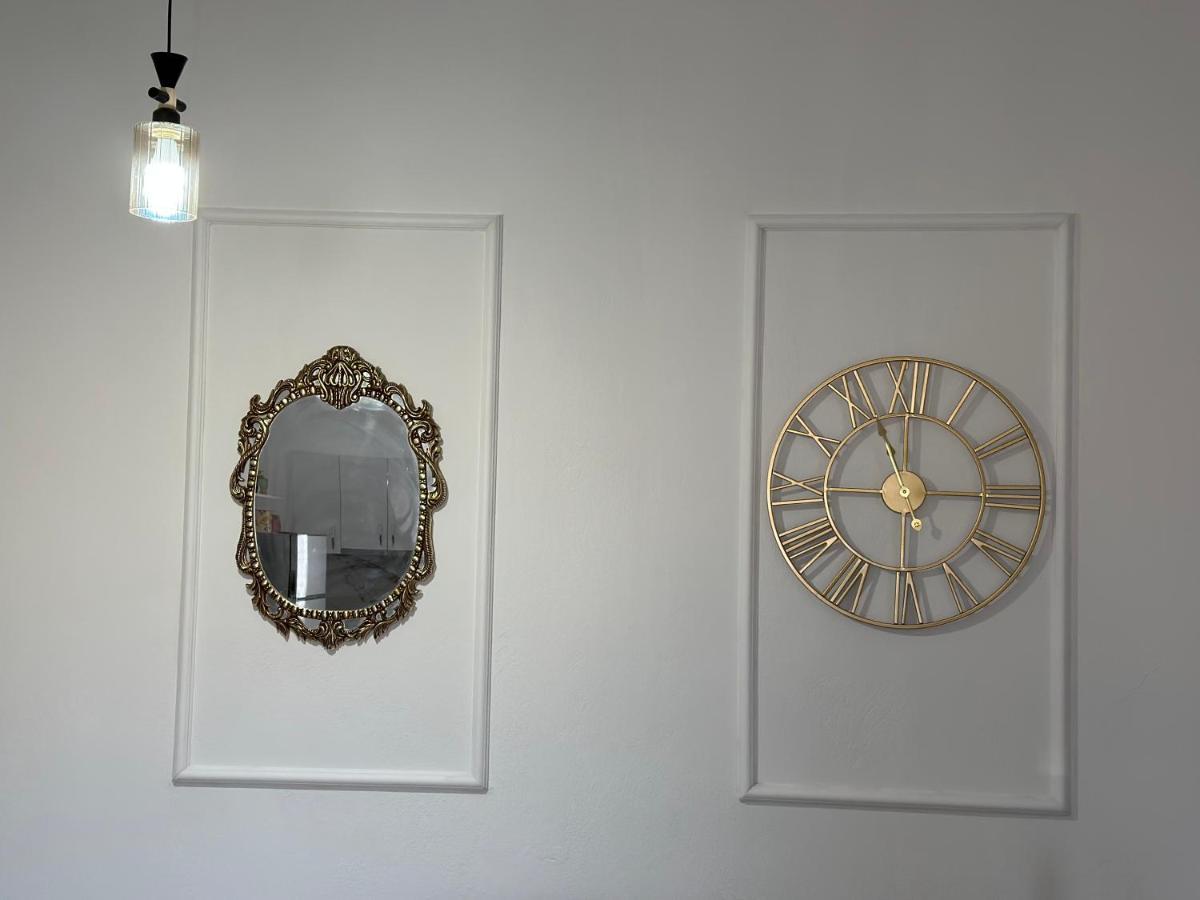 Victorias Apartment Tirane エクステリア 写真